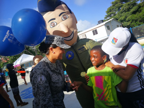 El Deporte Social Comunitario se vive con la Fuerza Aérea Colombiana