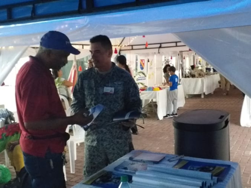Fuerza Aérea Colombiana presente en la Feria Insular del Libro San Andrés Islas 