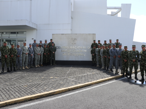 Programa Integral de suboficiales de alta jerarquía, PISAJE; un rol de  liderazgo