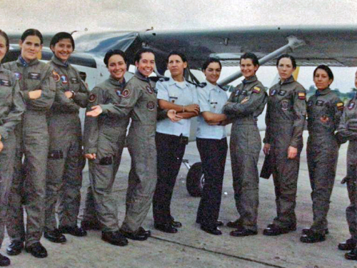 #TBT Las primeras mujeres oficiales regulares de la Fuerza Aérea Colombiana