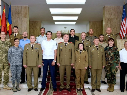 Estudiante de MACMA realizo Curso Internacional de Operaciones de Apoyo a la PAZ  con (OTAN)