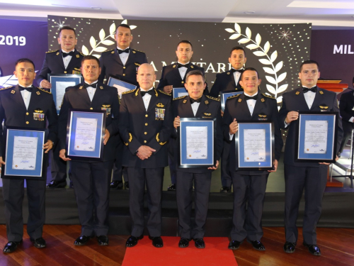  Militares destacados de la Fuerza Aérea Colombiana 2019