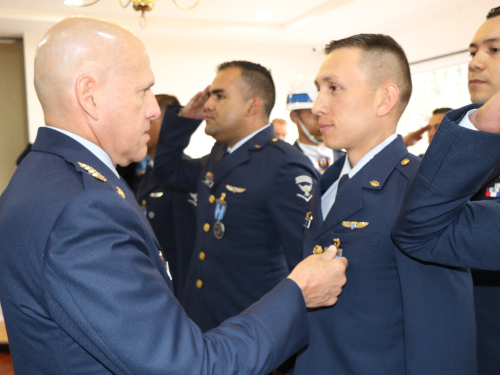 Medalla Marco Fidel Suárez, Categoría Especial, expresión de gratitud en el centenario FAC