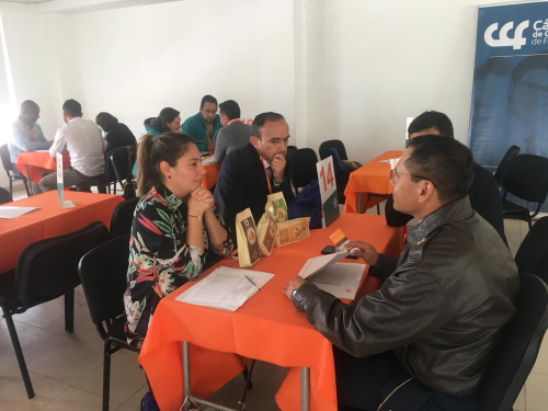 Exitosa rueda de emprendimiento en Madrid Cundinamarca