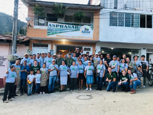 Fuerza Aérea acompaña la inauguración de un laboratorio de calidad de café en la Herrera