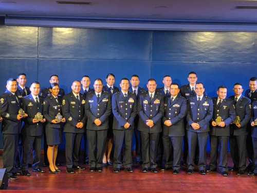 Suboficiales destacados de CACOM 3 recibieron premio ‘Orgulloso de ser suboficiales’