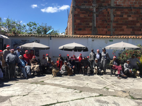  Sonrisas en esta navidad para personas de la tercera edad