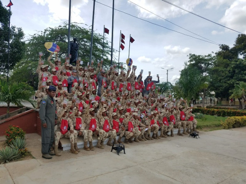 La Fundación PROCAPS entrega regalos a soldados en La Guajira