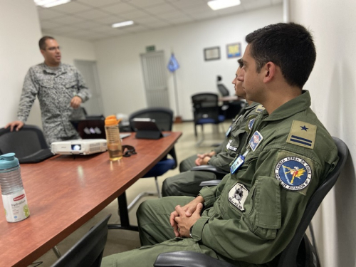 Fuerzas Aéreas de Colombia y Chile intercambian experiencias en Aeronaves Remotamente Tripuladas