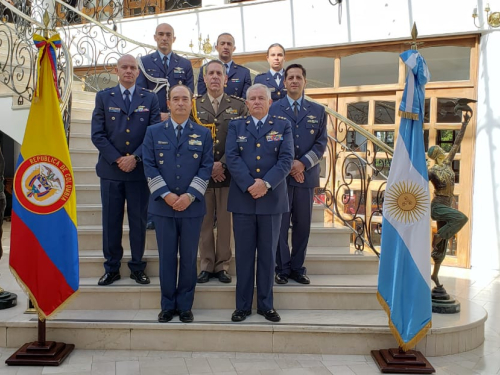 Fuerzas Aéreas de Colombia y Argentina adelantan reunión bilateral de cooperación en Bogotá