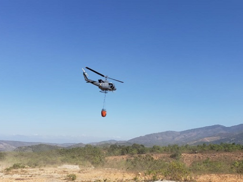 Incendio forestal en Manaure, es controlado con la intervención de la Fuerza Aérea Colombiana