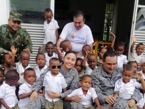 Fuerza Aérea ratifica su compromiso con los habitantes de Bojayá
