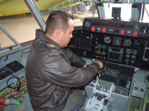  Actualización de Cabina una iniciativa del Comando Aéreo de Mantenimiento