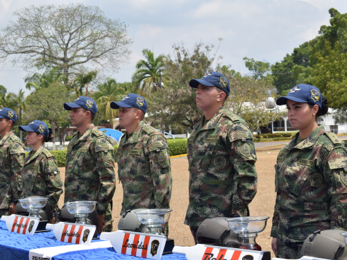 Ceremonia de "vuelo solo" del curso N° 67 se llevó a cabo en CACOM4