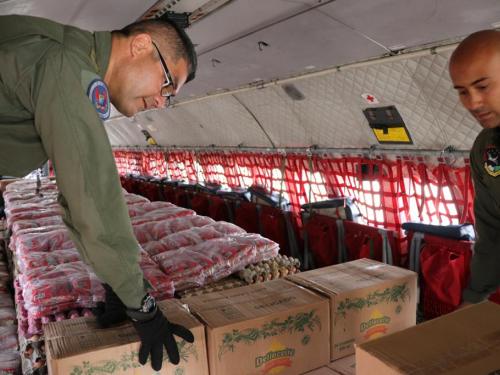 Canastas nutricionales para la niñez serán transportadas por su Fuerza Aérea Colombiana