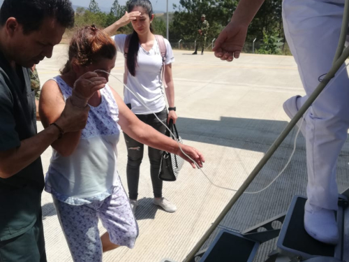 Mujer en delicado estado de salud es trasladada por su Fuerza Aérea Colombiana hacia Bucaramanga