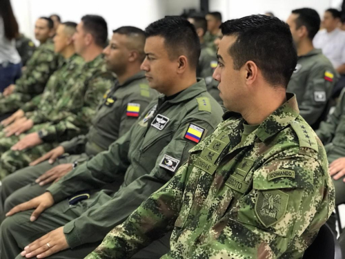 CACOM 4  certificó a 14 oficiales del curso de Instructores  de Vuelo por Instrumento