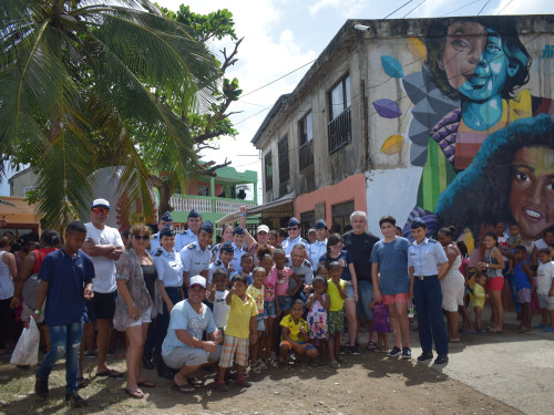 Más de 900 kits escolares fueron entregados a niños y niñas de San Andrés Islas