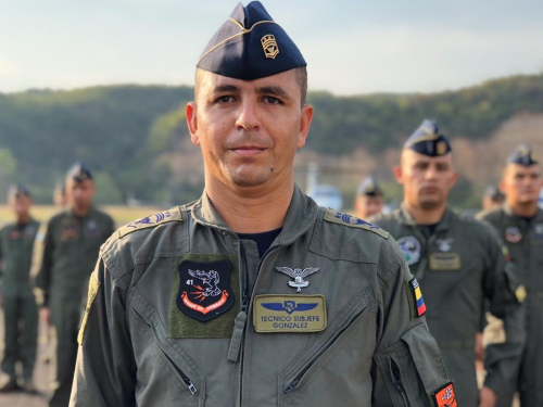 Reconocimiento a los que con honor y heroísmo entregan su vida por salvar la de los demás.