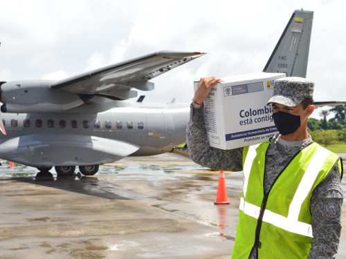 Más ayudas para el Amazonas fueron transportadas por su Fuerza Aérea para enfrentar el Covid-19