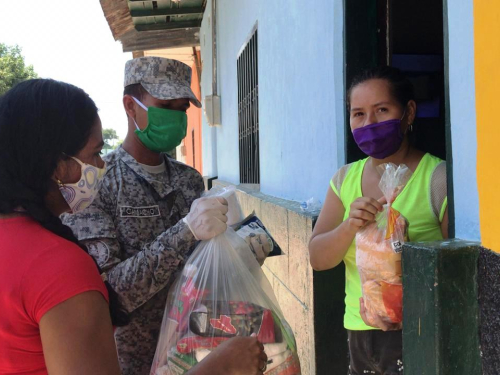 Fuerza Aérea benefició a familias vulnerables del municipio de Flandes