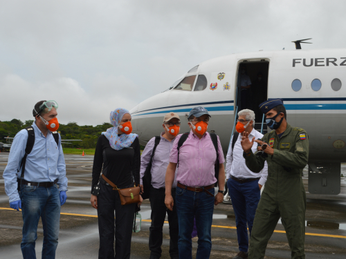 Ministro de Salud fue recibido por el Grupo Aéreo del Amazonas ante su visita a Leticia