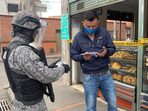  Fuerza Aérea Colombiana continúa con campañas de prevención en Madrid Cundinamarca 