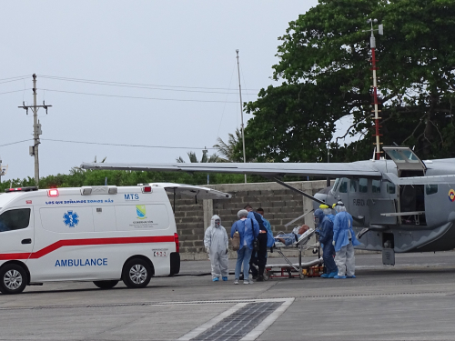 Su Fuerza Aérea Colombiana realiza traslado aeromédico desde Providencia