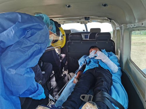Menor que requería atención de tercer nivel fue transportado en vuelo aeromédico desde Pedrera a Bogotá