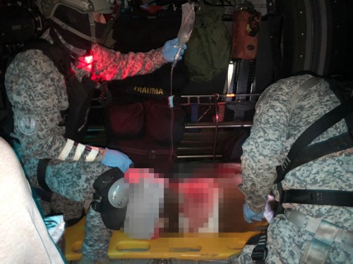 Integrante del Eln fue evacuado en un helicóptero Ángel de su Fuerza Aérea Colombiana desde Chocó