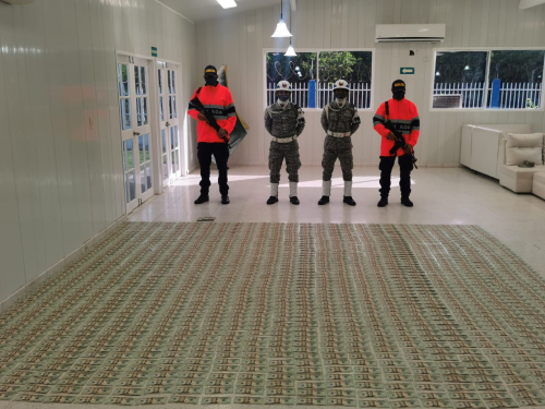  Fuerzas Militares incautan más de 162 mil dólares en el Archipiélago de San Andrés y Providencia  