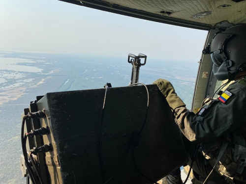 Tripulaciones de su Fuerza Aérea Colombiana mantienen la seguridad de la región norte de Colombia