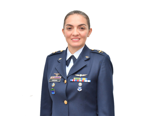 Una mujer al mando de la formación académica de los futuros Oficiales de la Fuerza Aérea
