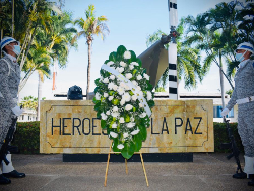 CACOM 4 rinde homenaje a la tripulación del helicóptero FAC-4474  