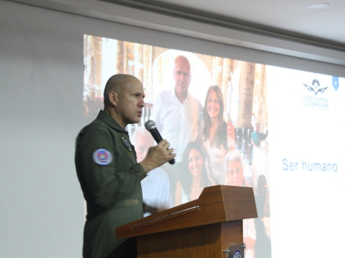 La Integridad, uno de los valores de su Fuerza Aérea Colombiana para servir a la nación