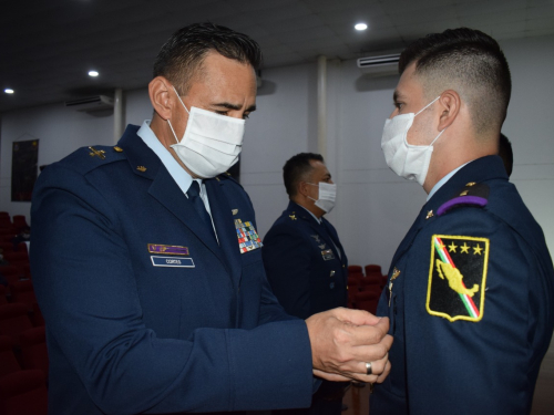 Escuela de Helicópteros para las Fuerzas Armadas gradúa nuevos Pilotos de El Salvador, México y Colombia   