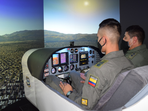 La Fuerza Aérea Colombiana construye simulador de vuelo de la aeronave T-90C Calima