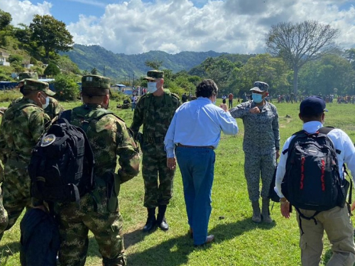 La Fuerza Aérea Colombiana participó del consejo de seguridad en Montecristo
