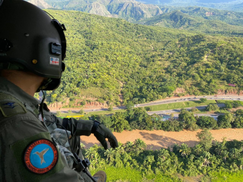 Tripulaciones del CACOM 4 brindan seguridad desde el aire en estas festividades