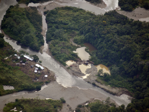 Explotación ilícita de yacimientos mineros, un fenómeno que se combate en el suroccidente del país   