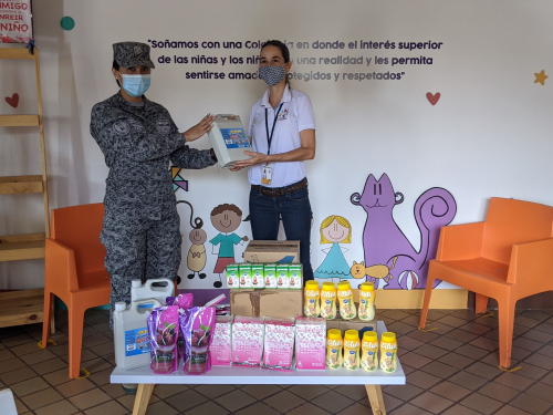 Fundación Chiquitines recibe la solidaridad de su Fuerza Aérea Colombiana