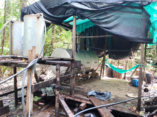 Destruido laboratorio para la producción de estupefacientes y semisumergible en Mosquera, Nariño