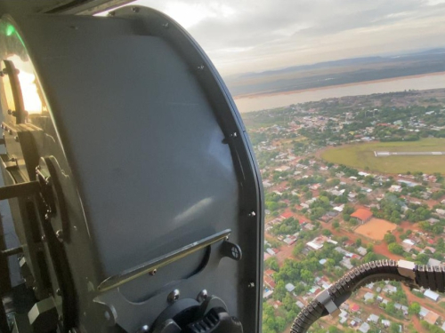 Desde el aire su Fuerza Aérea anuncia temporada de veda de pesca en el Vichada