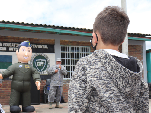 Comando Aéreo de Mantenimiento entrega obra del Plan Corazón Amigo en Tausa, Cundinamarca