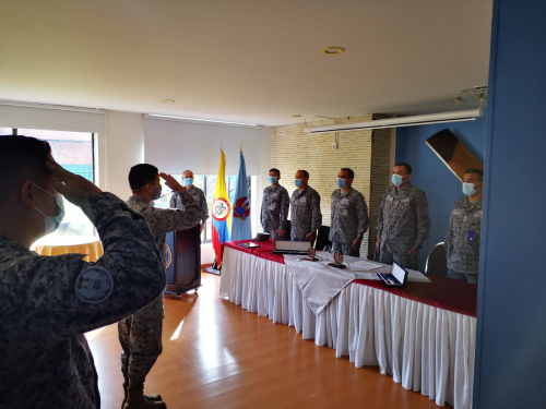 Suboficiales de la Fuerza Aérea Colombiana son capacitados como Inspector Técnico 