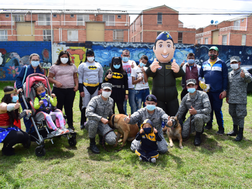 Fuerza Aérea Colombiana apoya niños discapacitados en Madrid, Cundinamarca
