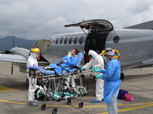 Avión medicalizado realizó el traslado aeromédico de paciente COVID-19 de Cali a Bogotá 