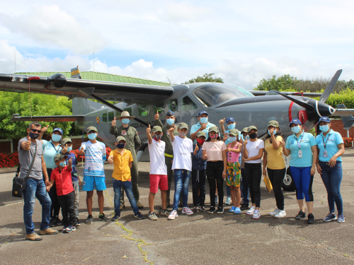 Niños y jóvenes de Yopal vivieron una mañana más cerca de su Fuerza Aérea Colombiana
