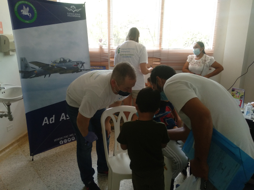 Más de mil atenciones dejó la primera misión médica internacional transportada por su Fuerza Aérea 