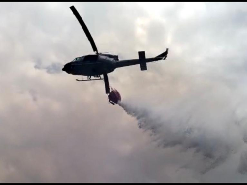 Incendio en el cerro la María está siendo intervenido por su Fuerza Aérea Colombiana